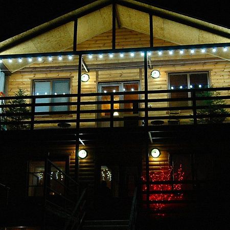 Badishi Guesthouse 梅斯蒂亚 外观 照片