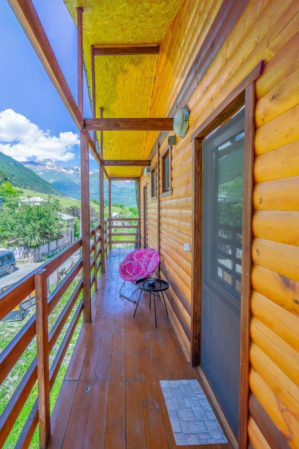 Badishi Guesthouse 梅斯蒂亚 外观 照片